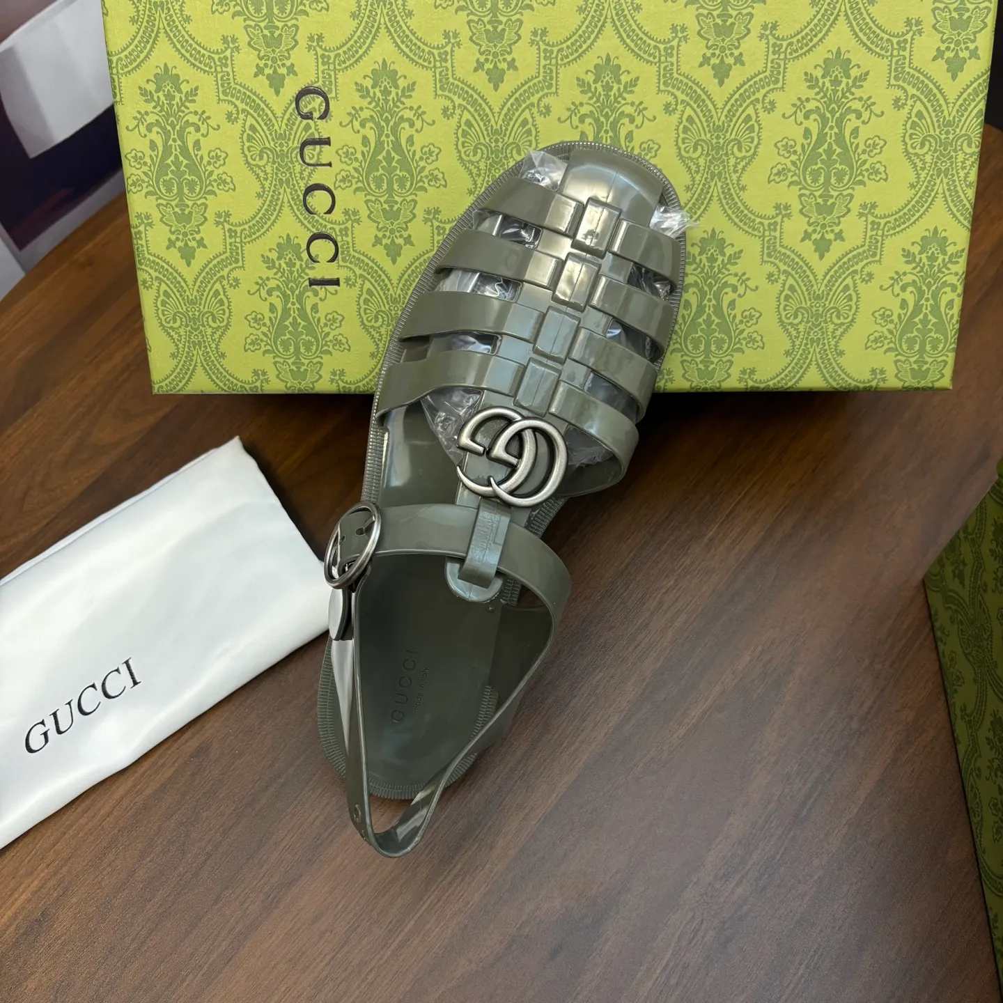 Men's shoes 260💰 [Gucci] Counter quality, top-quality original goods, real photos! Original TPU material, fine workmanship, comfortable; genuine 1:1 replica Size: 36 ~ 46 Half drag: 38 ~ 45